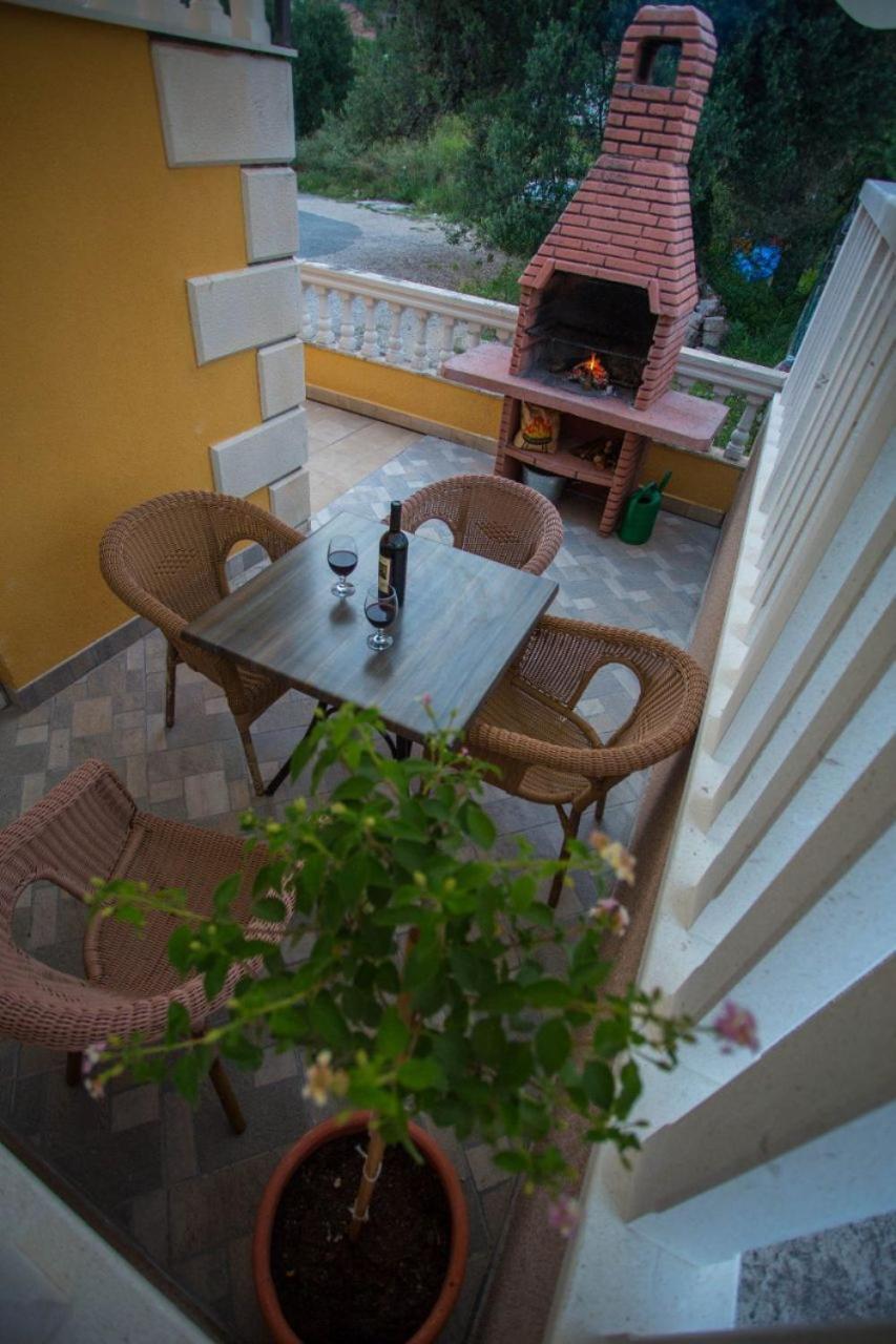 Apartments Dami - 100M From The Sea Orebić Exterior foto